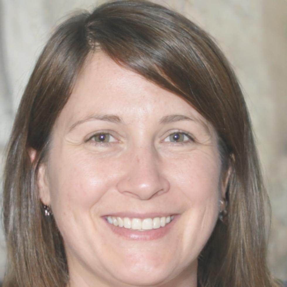 笑顔の女性参加者の写真